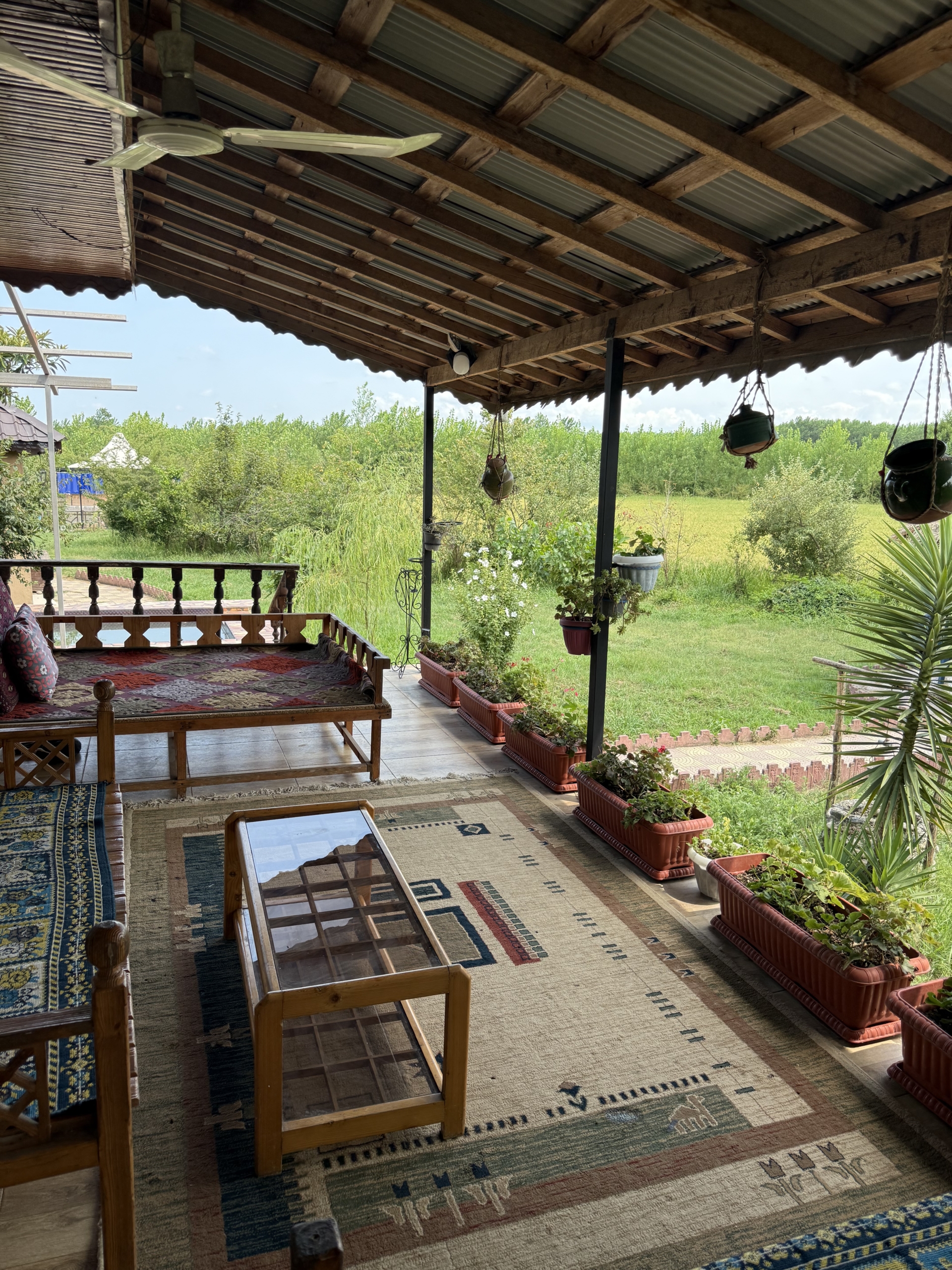 ویلا ۶اتاقه سنتی استخررو باز ویلا ۶اتاقه سنتی استخررو باز